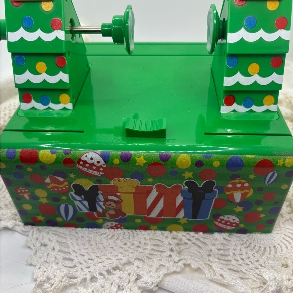 Christmas ornament spinner. New - Picture 3 of 7